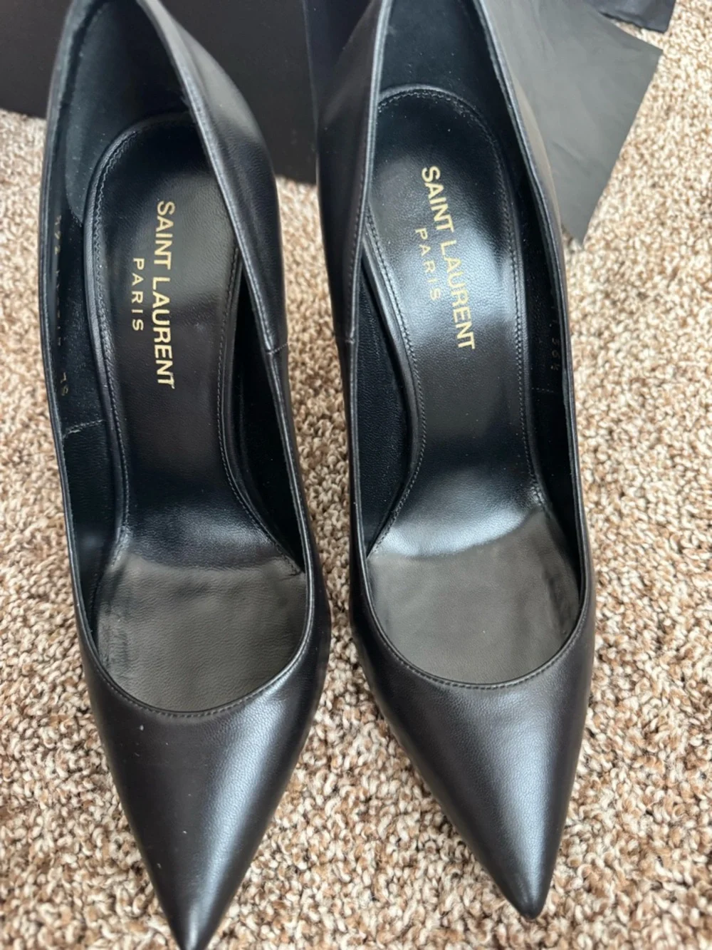 Saint Laurent Black Leather Logo-Detail Pointed Pumps - Picture 4 of 10